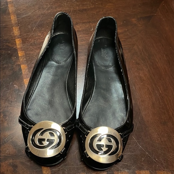 Gucci Flats - Picture 1 of 6